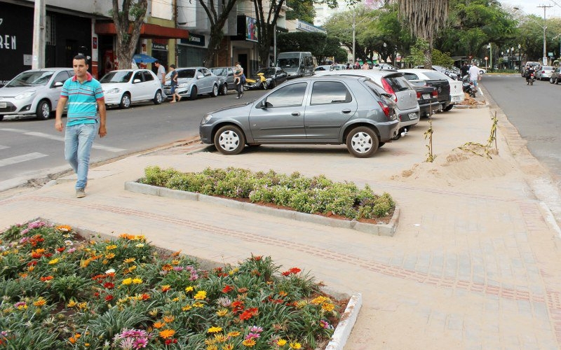 Prefeitura cria vagas de estacionamento no Centro