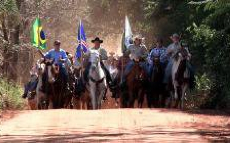 Cavalgada abre festividades do aniversário de Cianorte