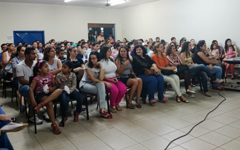 Em São Lourenço, reunião de pais discute o papel da família