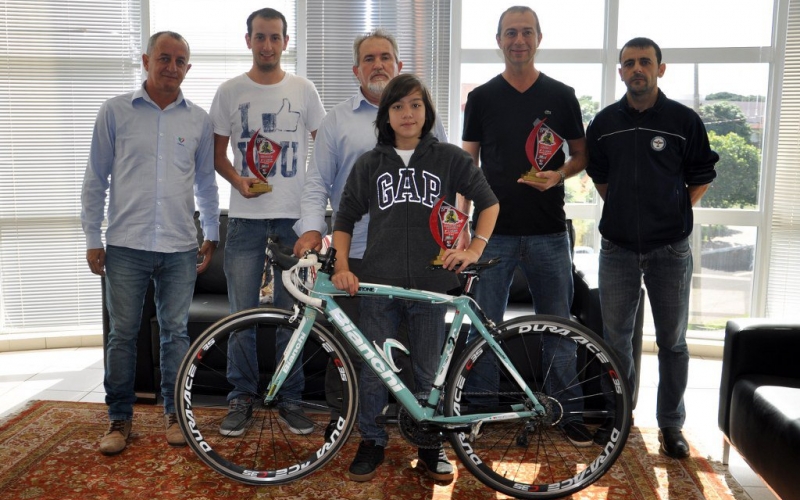 Integrantes do Bike Clube visitam o prefeito Bongiorno