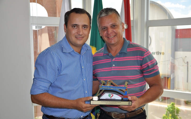Serginho recebe vice-prefeito de São Tomé