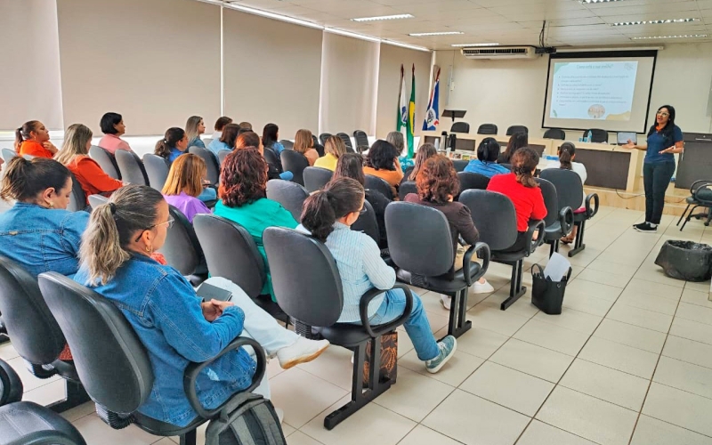 Profissionais da Educação Infantil participam de formação pedagógica