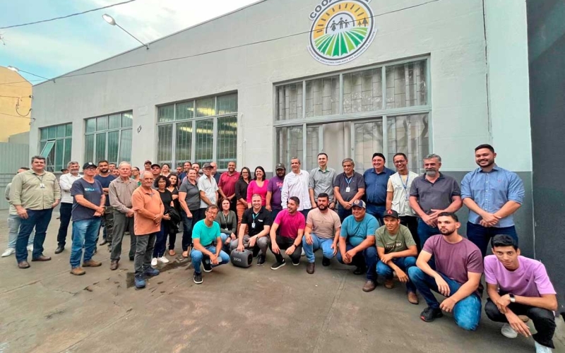 Cooanorte inaugura sede em Cianorte 