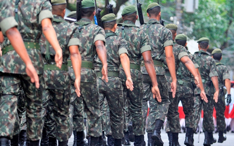 Jovens que completam 18 anos em 2025 devem realizar o alistamento militar 