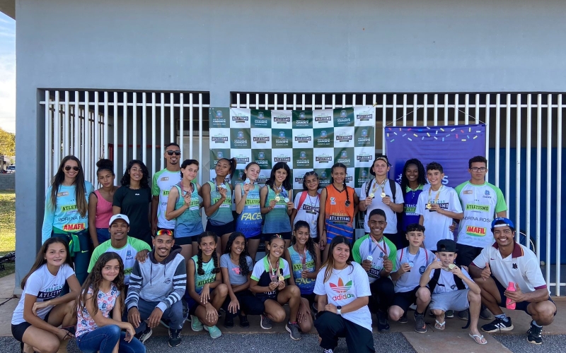 Pista de Atletismo de Cianorte recebe etapa dos Jogos Escolares do Paraná