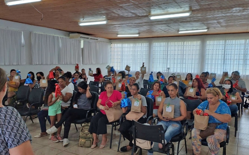 Secretaria de Assistência Social promove confraternização de final de ano