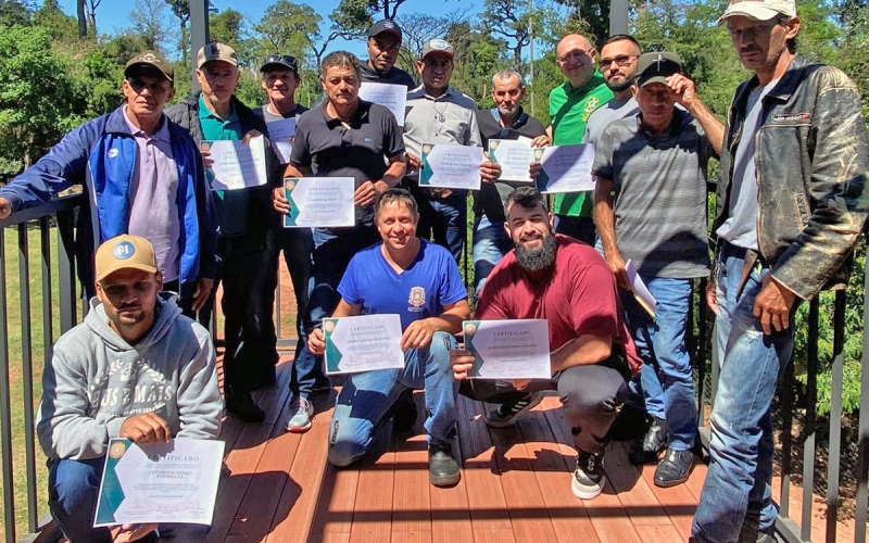 Profissionais liberais e servidores participam de Curso de Qualificação da Poda Urbana 