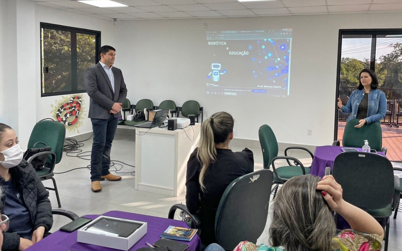 Professores da rede municipal participam da 1ª Imersão de Robótica
