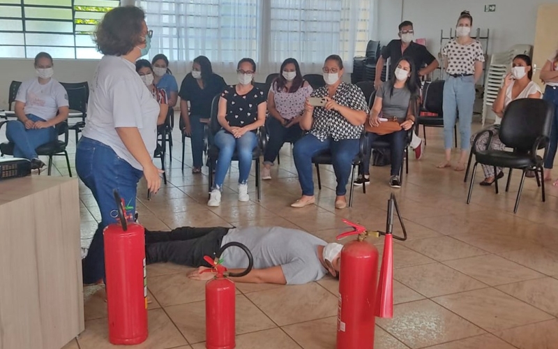 Servidores da Assistência Social têm capacitação para Brigada de Incêndio