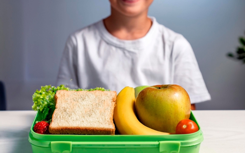 Divisão de Alimentação Escolar alerta famílias sobre lanches enviados às escolas
