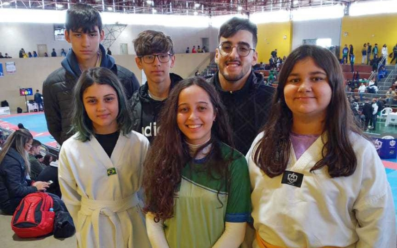 Atletas cianortenses são destaque em Campeonato Paranaense de Taekwondo