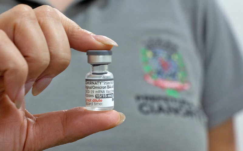 Cianorte inicia vacinação bivalente contra a Covid-19 em idosos acamados e de instituições
