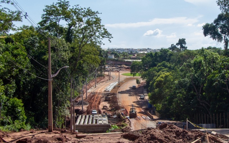 Makio Sato tem liberação da via centro/bairro em sentido único