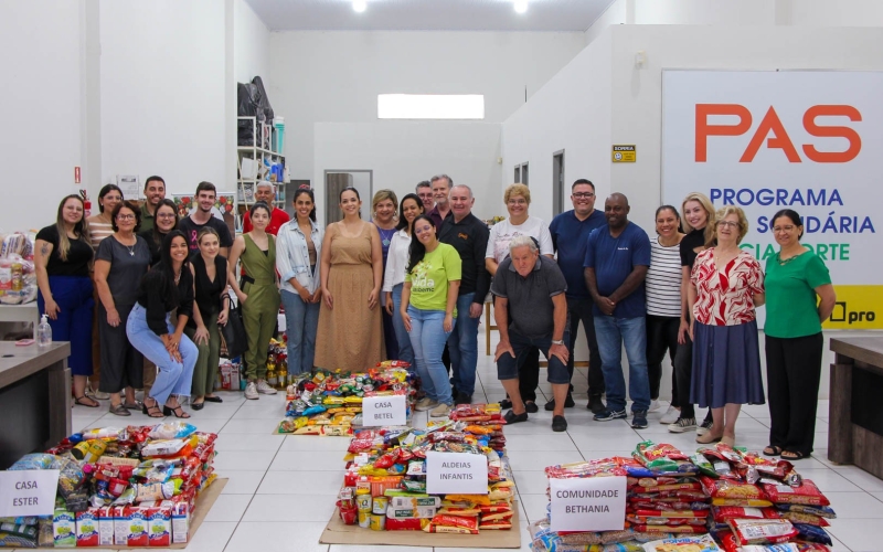 PAS repassa alimentos arrecadados na Campanha Natal Solidário 2024