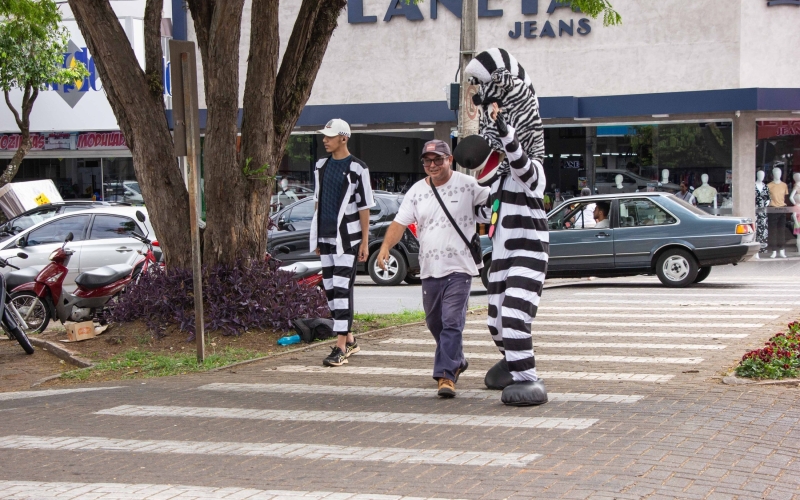 Em Cianorte, cenas de teatro abrem Semana Nacional do Trânsito 2023