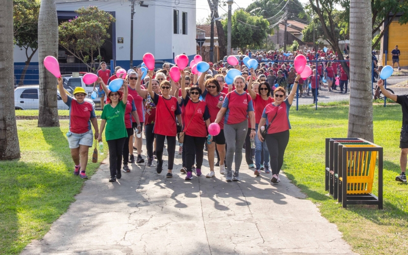 Caminhada marca comemorações alusivas ao Dia Internacional da Pessoa Idosa