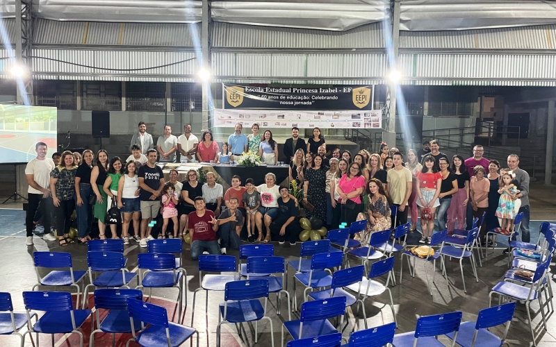 Escola Estadual Princesa Izabel comemora Bodas de Diamante
