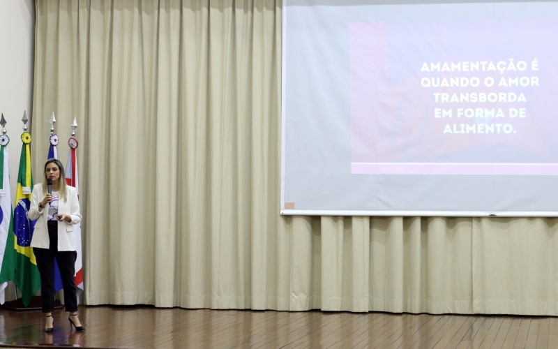 Palestra alusiva ao Agosto Dourado aborda o aleitamento materno