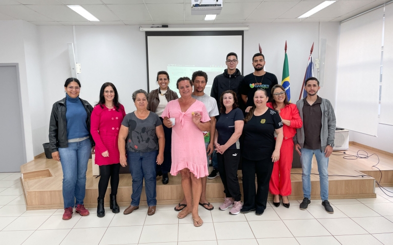 Seminário sobre manejo populacional de cães e gatos marca Dia do Protetor de Animais