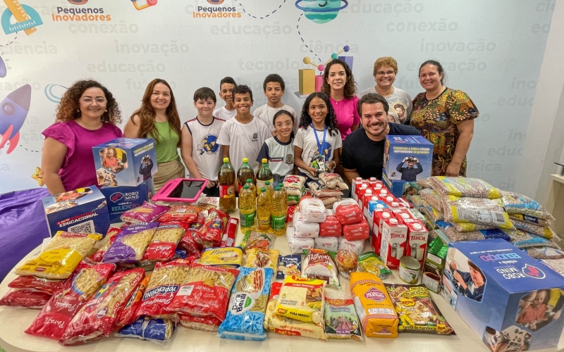Secretaria Municipal de Educação repassa alimentos à Comunidade Bethânia