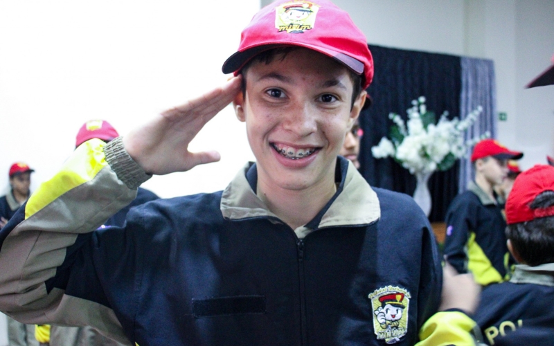 Projeto Policial Rodoviário Mirim forma 26 crianças e adolescentes de Vidigal 