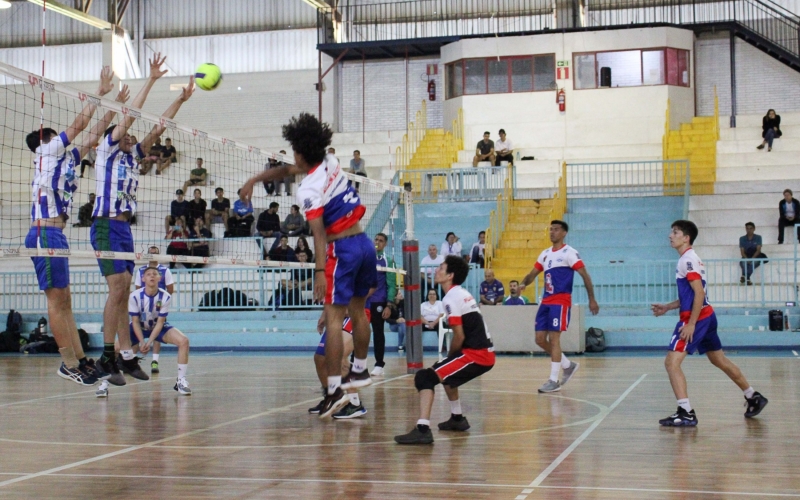 Equipes cianortenses de vôlei estão na final da Copa Noroeste