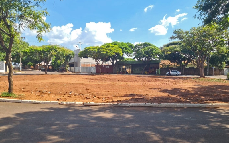 Prefeitura inicia obras de revitalização da Praça Altino Volpato em Vidigal